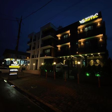 Hotel Vs Kobuleti Esterno foto